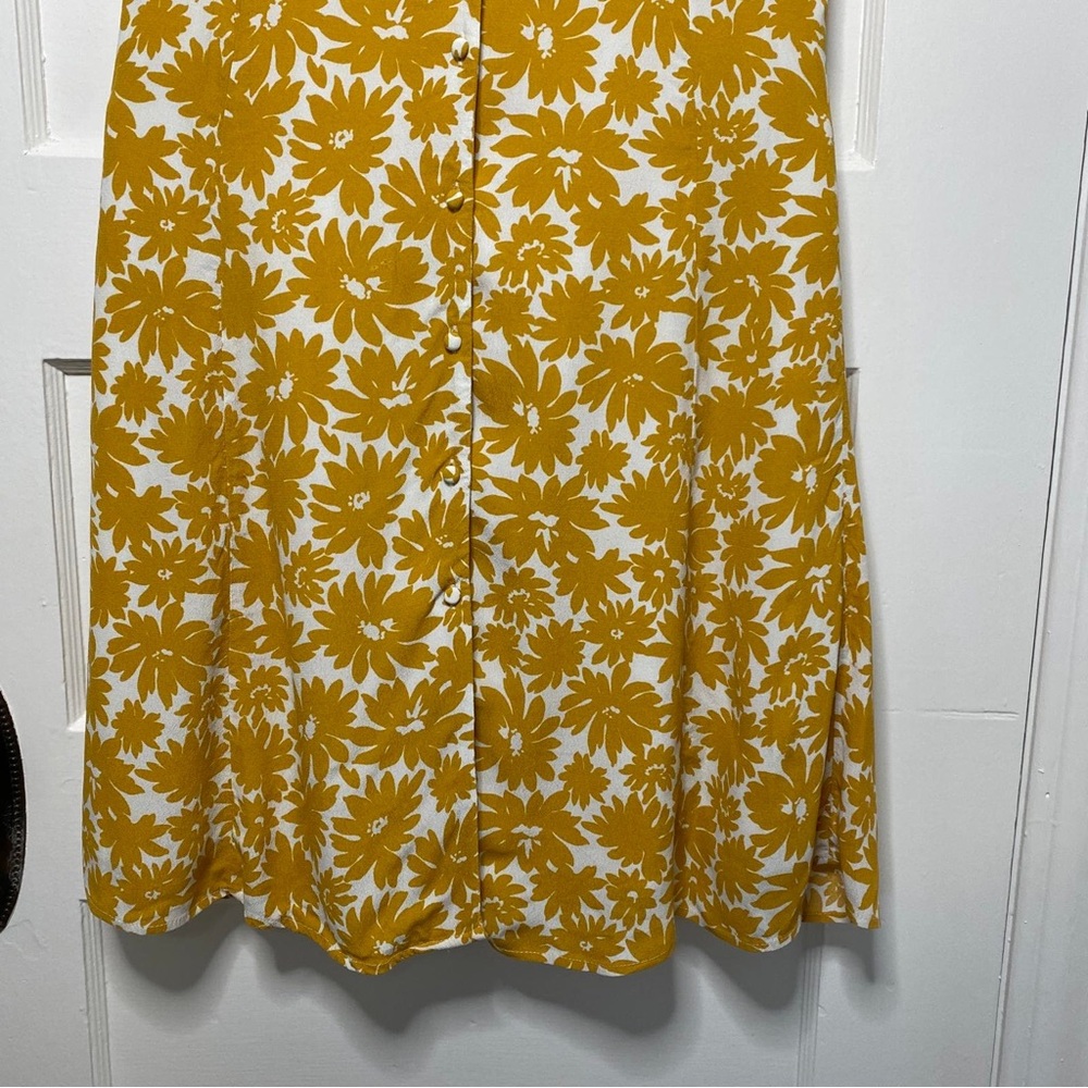 Floral Yellow Dress - Picture 6 of 10